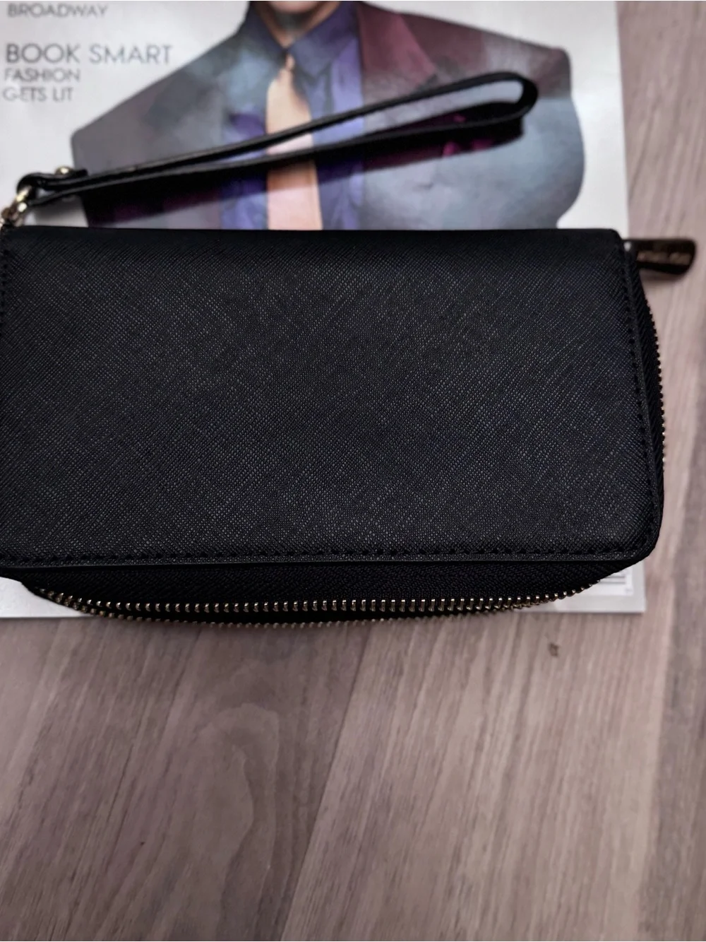 Michael Kors Black and Gold heart wristlet wallet clutch bag